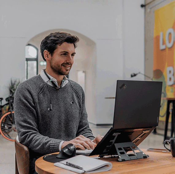 Afbeeldingen van Ultrastand Laptopstand