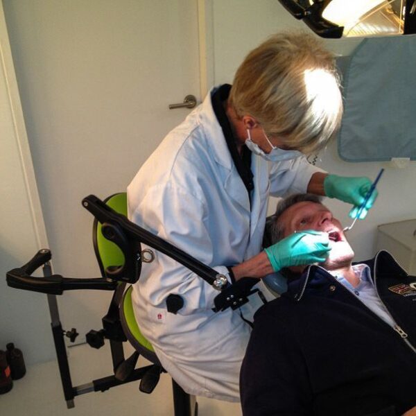 Afbeeldingen van Armon Edero Armondersteuning